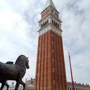 Apartment Essence Of, Venedig